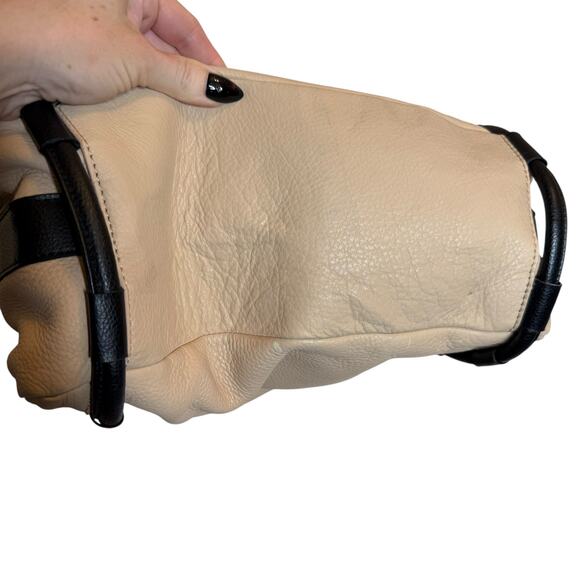 DKNY Vintage Leather Satchel Beige Black Bowler Bag Purse Handbag - Picture 6 of 11